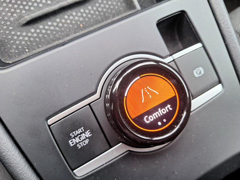 Test: VW T-Roc 1.5 eTSI R-Line – Najresnejši kandidat za glavno vlogo