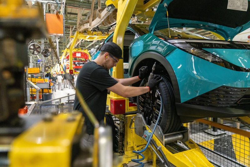 Nissan v globoki krizi, zdaj še spor med upravo in neubogljivimi delničarji