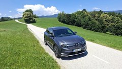 
                                                         Test: Vinfast VF8 - Tega pa nisem pričakoval ...