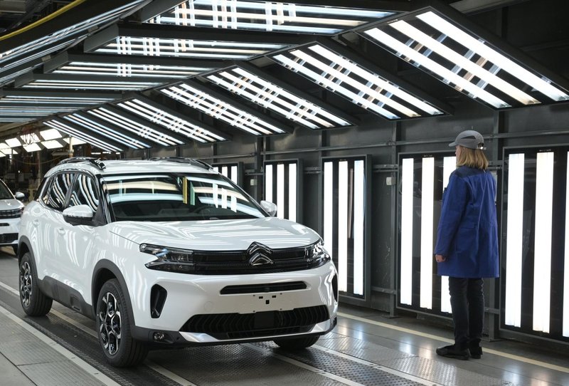 Citroënovi avtomobili prihajajo iz Belorusije, pravzaprav iz dežele svile. Je Stellantis spet izgubil nadzor?