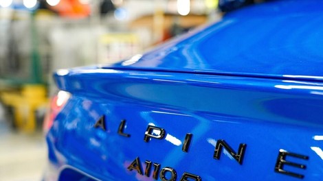 Slovo z orošenimi očmi: izdelali so zadnji bencinski Alpine A110