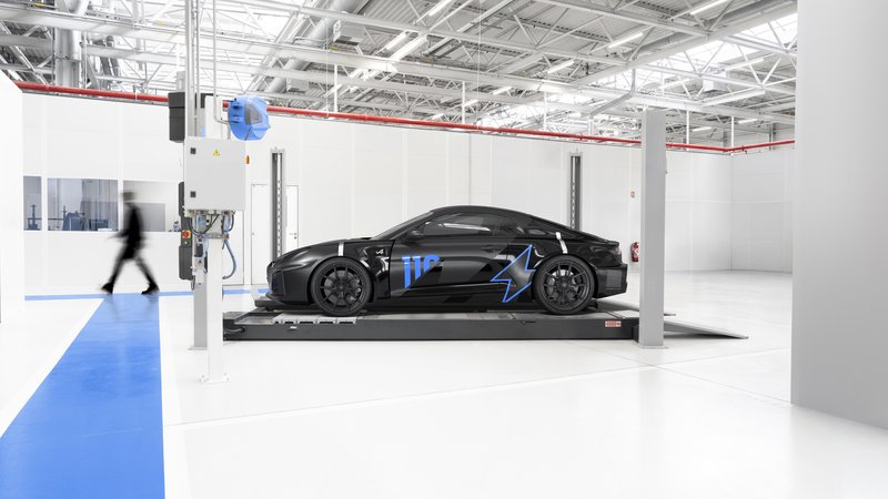 Novi Alpine A110 se prvič predstavlja javnost, pa čeprav še ne v končni podobi