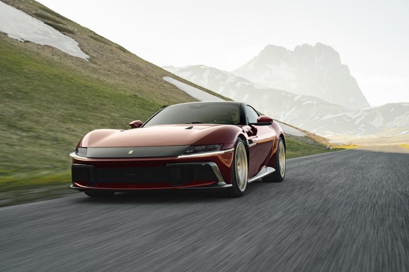Ferrari 12cilindri manuale