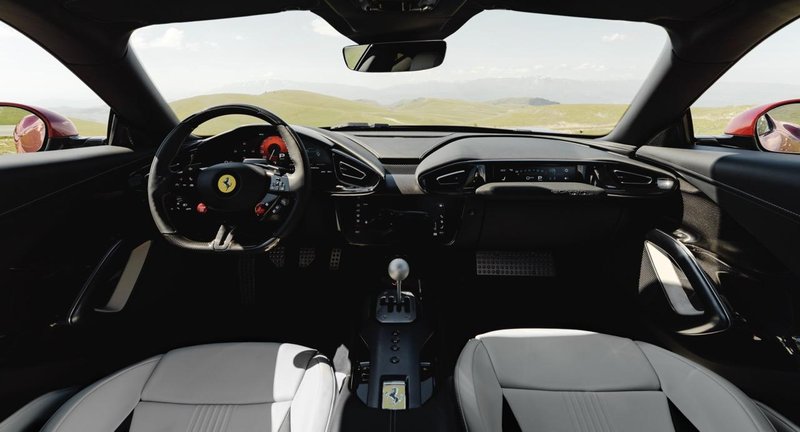 Ferrari 12cilindri manuale