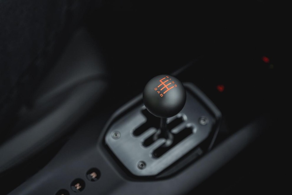 Ferrari 12cilindri manuale
