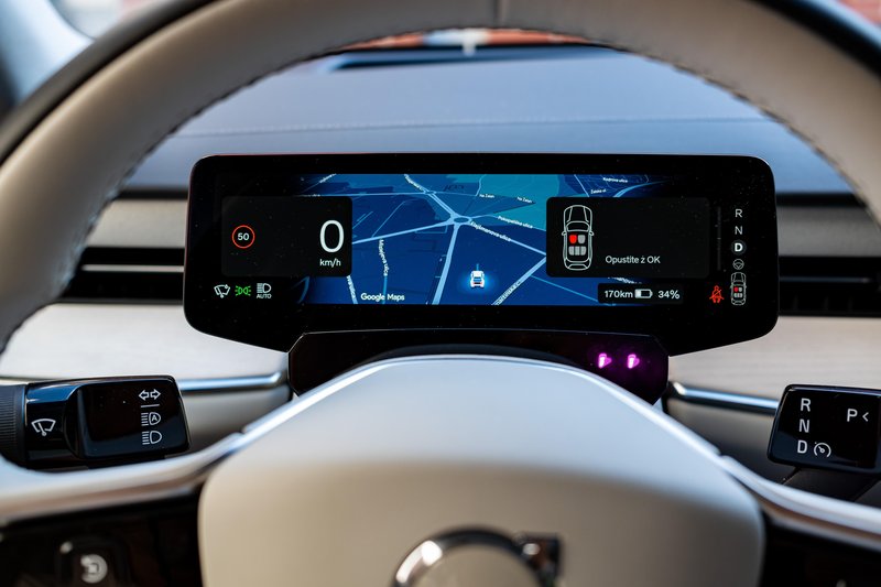 Volvo ES90