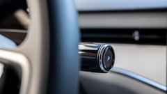 
                                                         Volvo ES90