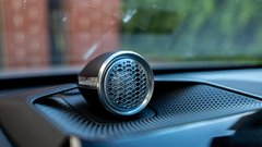 
                                                         Volvo ES90
