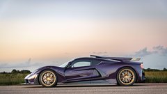 
                                                         Hennessey Venom F5-M