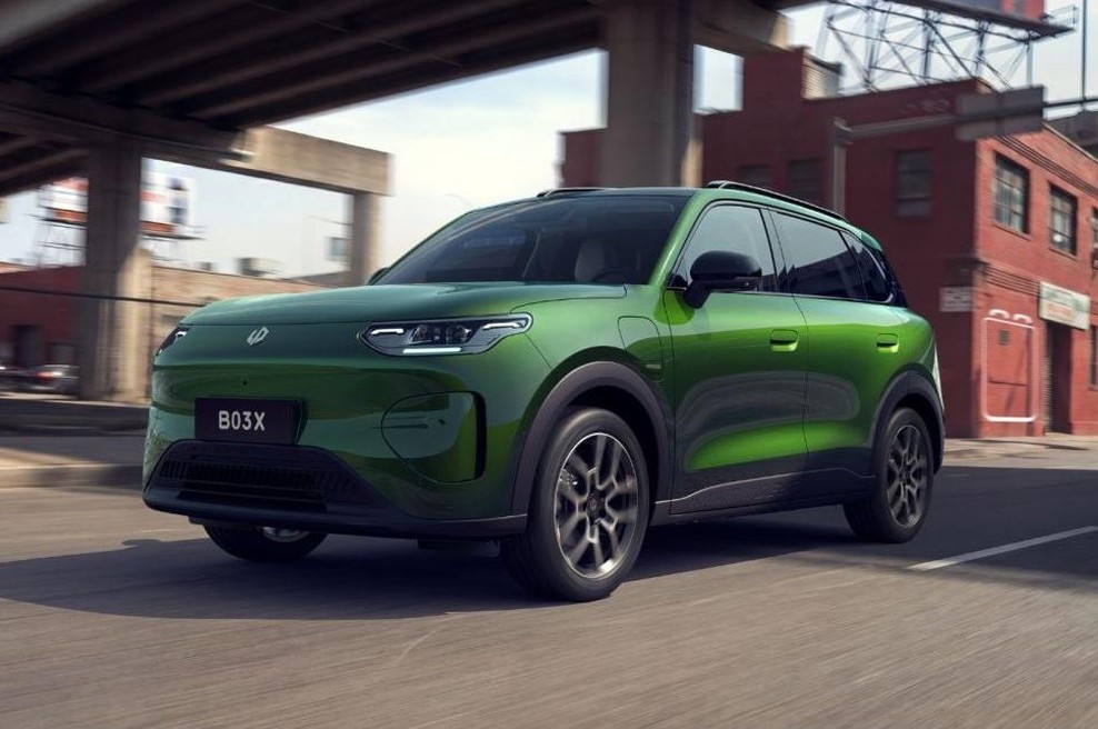Konkurenca v enem najbolj množičnih električnih segmentov se še zaostruje. To je novinec, ki bo cenovno precej dostopen (foto: Leapmotor/Stellantis)
