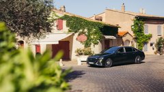 
                                                         Mercedes-Maybach razred S