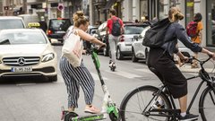 
                                                         Eksplozija nesreč z električnimi skiroji, na vidiku so številni ukrepi