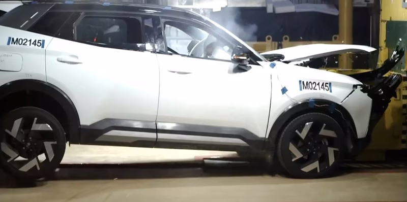 Novi križanec Lada Azimut je uspešno prestal varnostne teste…seveda ne evropskih