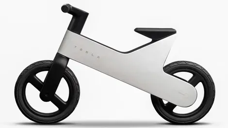 Brez pedalov, motorja in zavor, a s pregrešno visoko ceno