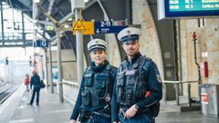 Nič več piva na železniškem peronu, kmalu prepoved alkohola na vseh postajah