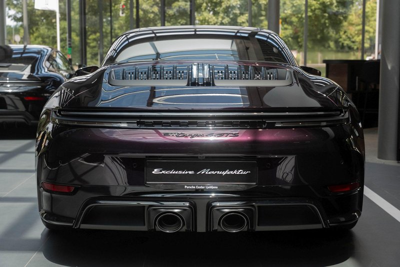 911 Targa 4 GTS. Ko individualnost postane umetnost.