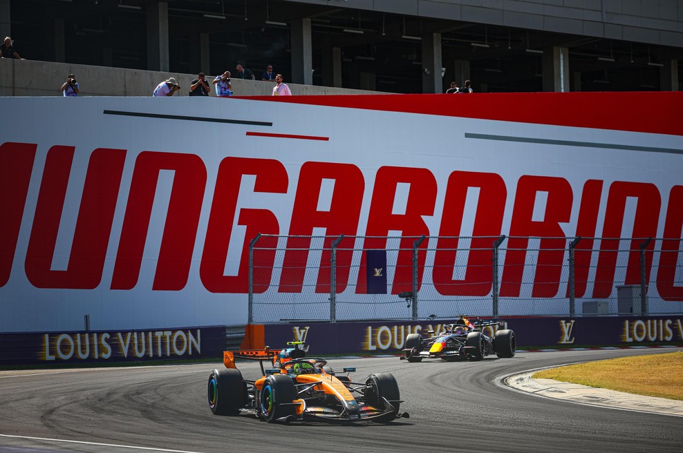 McLaren do zmage na Madžarskem, Antonelli kljub kazni še vedno vodilni (foto: Profimedia)