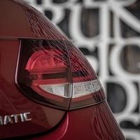 Predolga "testna" vožnja je servisno delavnico stala skoraj 20 tisočakov. Ne boste verjeli, kje so na koncu našli Mercedesa