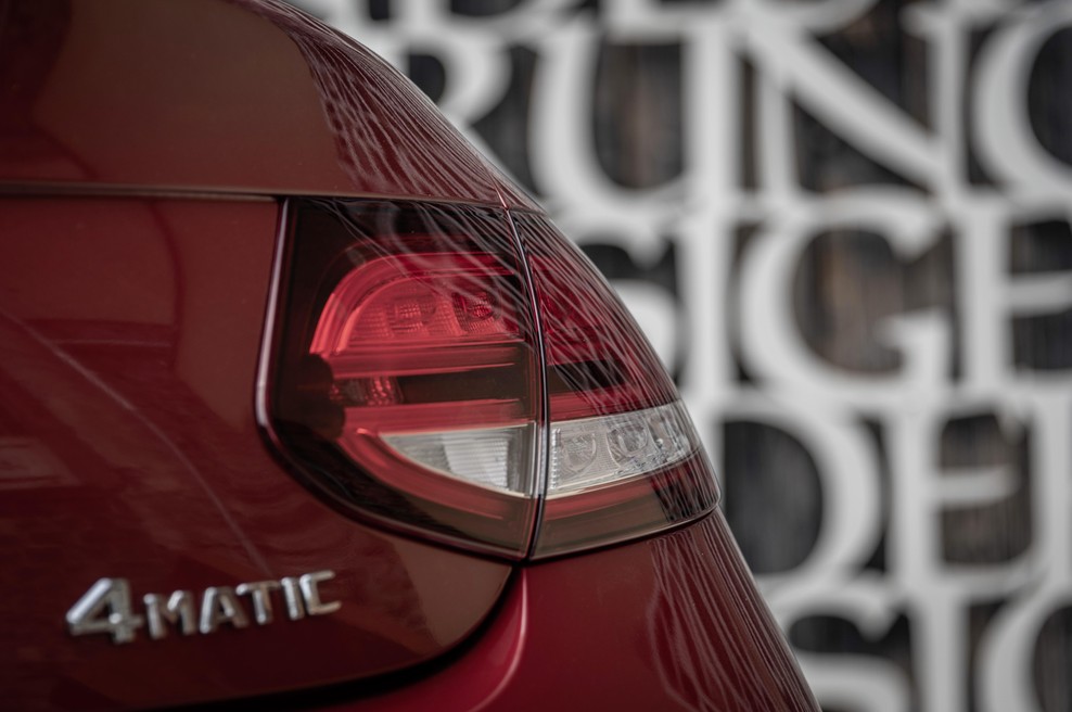 Predolga "testna" vožnja je servisno delavnico stala skoraj 20 tisočakov. Ne boste verjeli, kje so na koncu našli Mercedesa (foto: Mercedes-Benz)