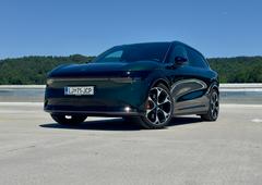 Test: Zeekr 7X Privilege AWD - 3,8 sekunde do 100 v udobju dnevne sobe? Da!