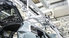 
                                                         Audi Q9