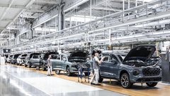 
                                                         Audi Q9