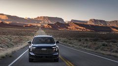 
                                                         Audi Q9
