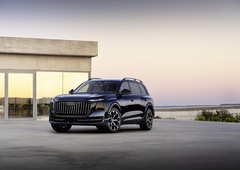 Novo: Audi Q9 - Največji Audi doslej postavlja nova merila. Toliko bo stal pri nas