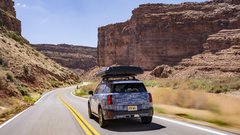 
                                                         MINI Countryman Edition