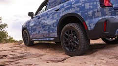 
                                                         MINI Countryman Edition