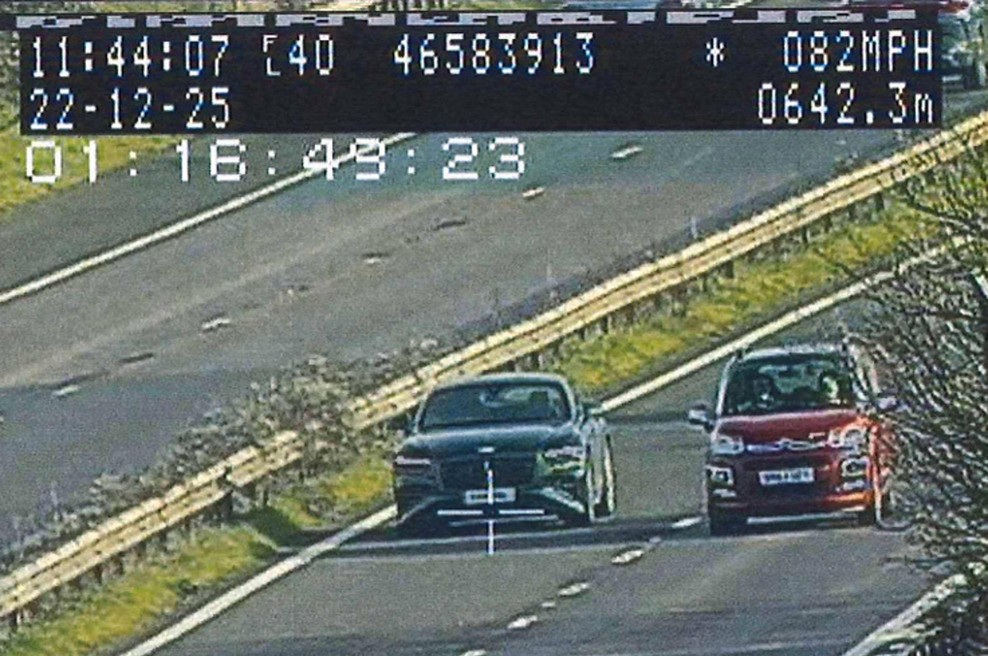 Policisti so več tednov izkali prehitrega voznika. Na koncu se je izkazalo, da je to nihče drug, kot ... (foto: West Mercia Police)