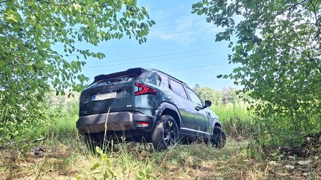 Test: Dacia Duster Hybrid-G 150 4x4 - Nabit z originalno tehnologijo jutrišnjega dne