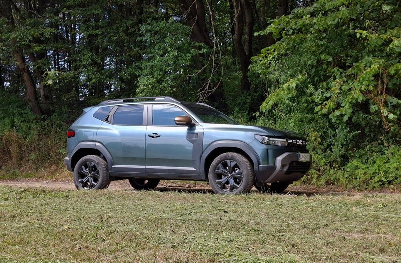 Test: Dacia Duster Hybrid-G 150 4x4 - Nabit z originalno tehnologijo jutrišnjega dne