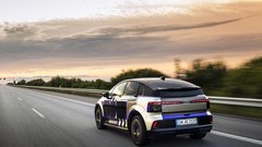 
                                                         Audi A2 e-tron