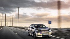 
                                                         Audi A2 e-tron