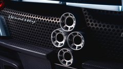 
                                                         Hennessey Blackbird