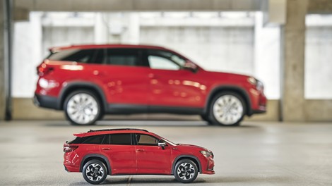 Škoda Kodiaq Sportline - papirnati model