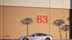 
                                                         Mercedes-AMG GT 53
