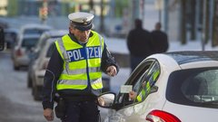 Ko policisti pospravijo radarje, varnostni učinek hitro zbledi