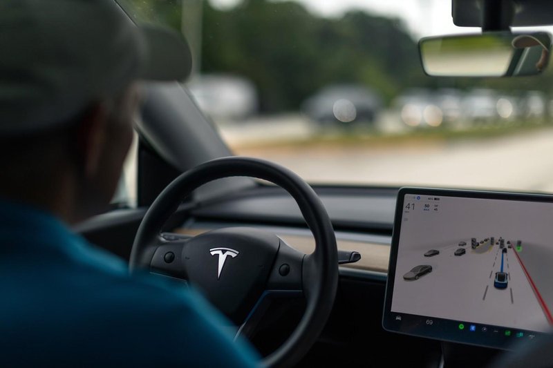 Tesla Full Self Driving (FSD(