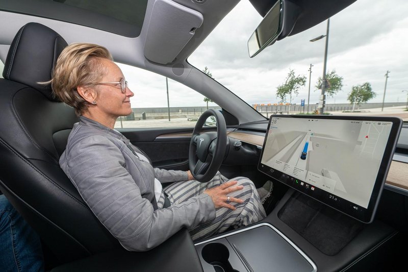 Tesla Full Self Driving (FSD(