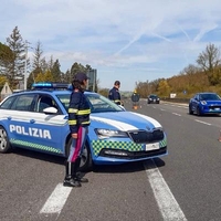 Deset evrov za vsak kilometer na uro previsoke hitrosti. O tem razmišljajo pri zahodnih sosedih