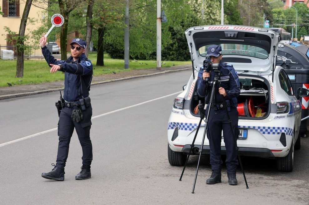Nova pravila za prehitre voznike v Italiji: kazen bi računali za vsak kilometer čez omejitev (foto: Profimedia)