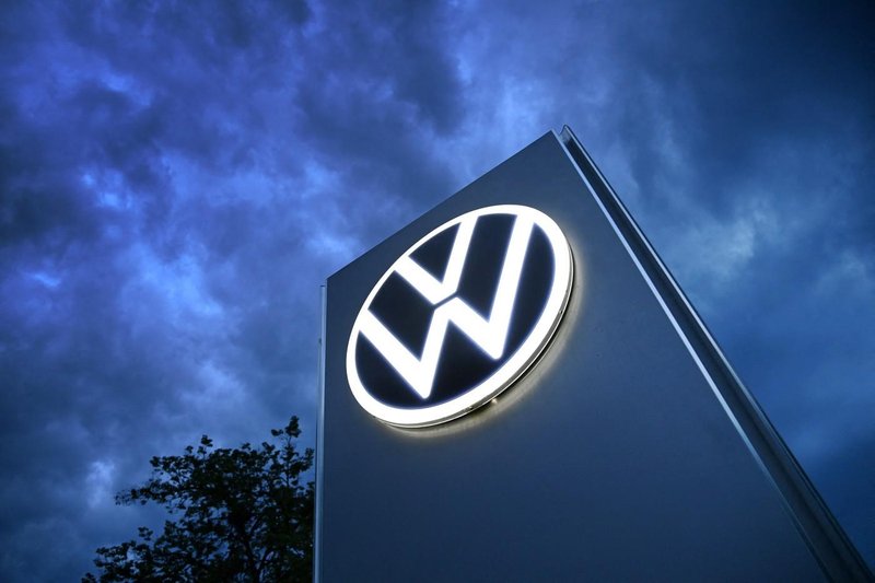 volkswagen poljska poznan ovce elektrika pasnik travniki resitev kmetijstvo avtomobili tovarna