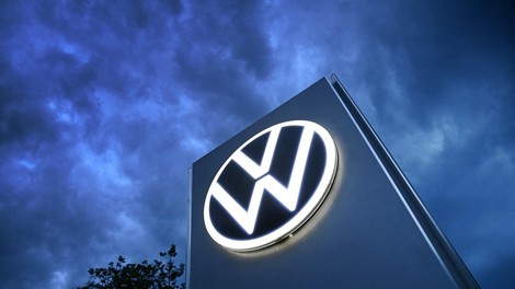 volkswagen poljska poznan ovce elektrika pasnik travniki resitev kmetijstvo avtomobili tovarna