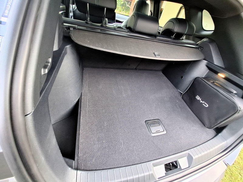 Test: BYD Seal DM-i: Kaj ponuja kitajski tjulenj tako posebnega?