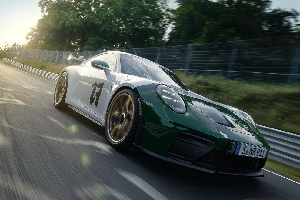 Sto let slavnega dirkališča ni kar tako in pri Porscheju to dobro vedo