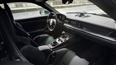 Sto let slavnega dirkališča ni kar tako in pri Porscheju to dobro vedo