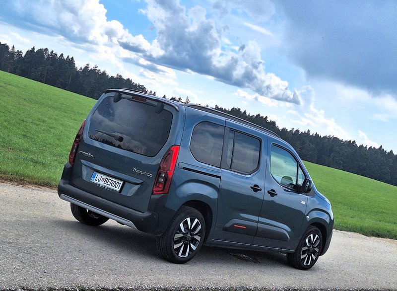 Test: Citroen Berlingo BlueHDi (130) Max XTR  - Tudi pri tridesetih zvesti družinski prijatelj