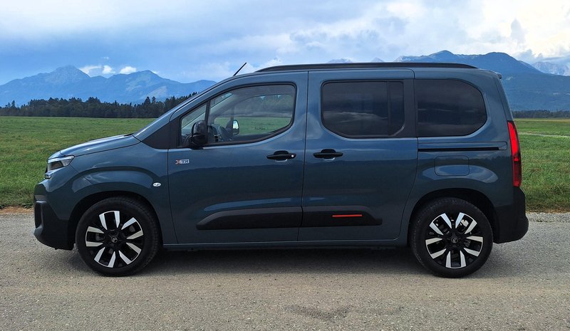 Test: Citroen Berlingo BlueHDi (130) Max XTR  - Tudi pri tridesetih zvesti družinski prijatelj